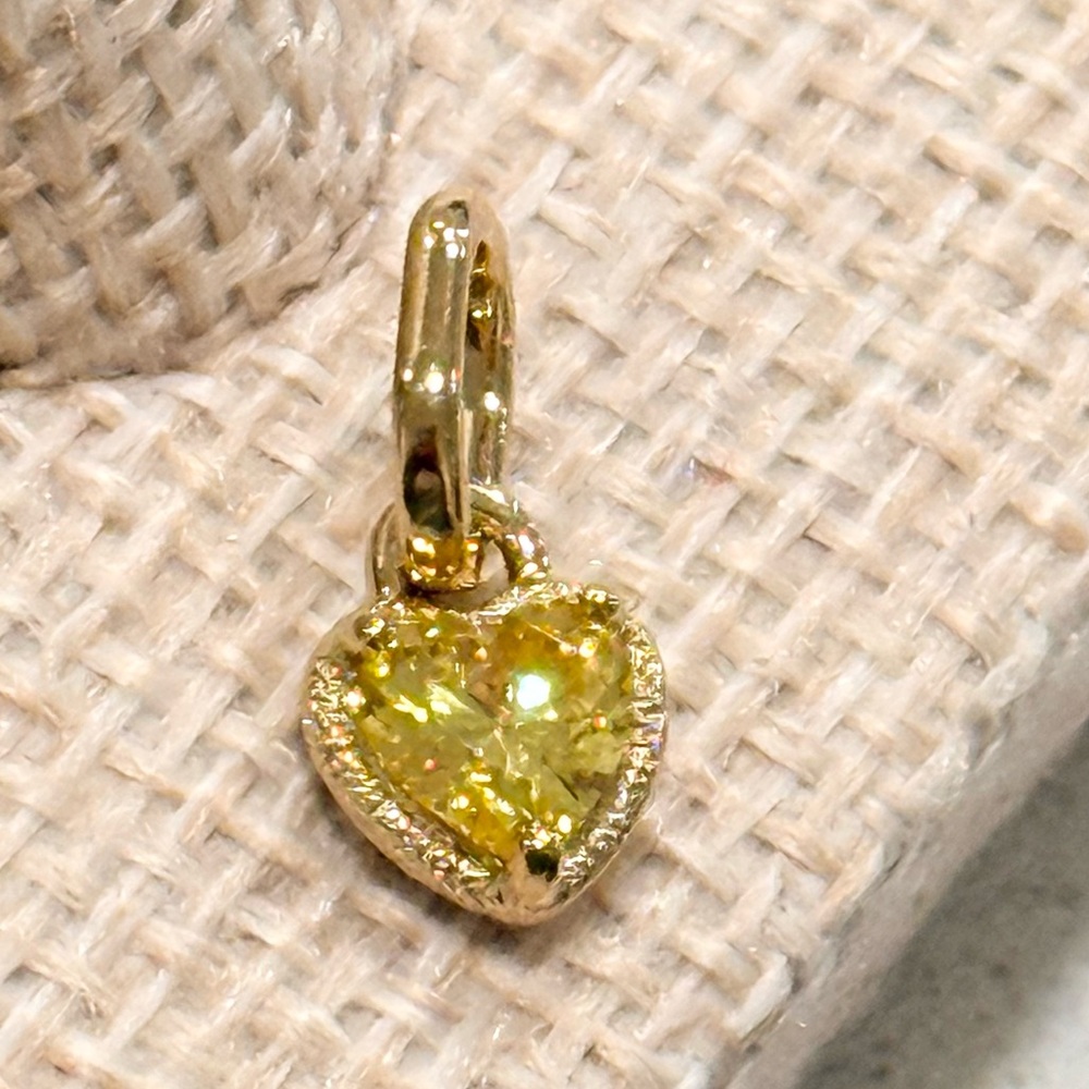 Pandora Gold-Tone Heart Mini Dangle Charm - Picture 2 of 5